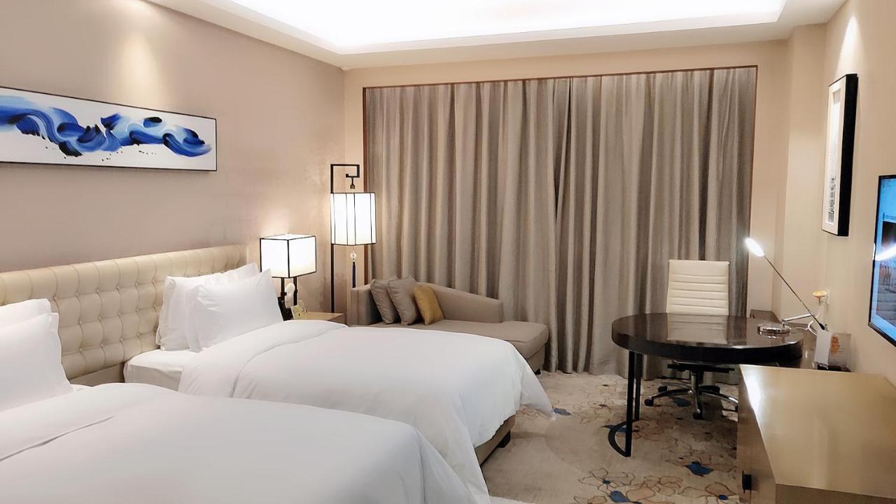 The Thousand Lantern Lake Hotel Фошань Экстерьер фото